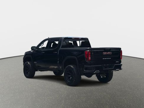 Used 2025 GMC Sierra 1500 AT4 w/ AT4 Premium Package AWD/4WD image 8