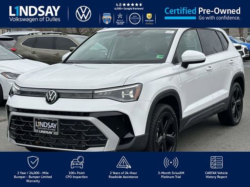 Certified 2025 Volkswagen Taos SEL image 4