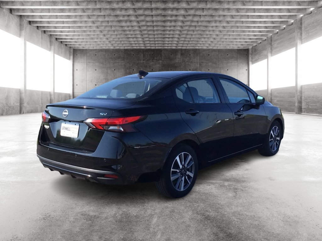 Used 2024 Nissan Versa SV FWD image 5