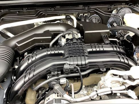 Used 2024 Subaru Crosstrek 2.0i Premium image 11