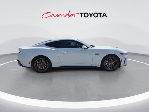 Used 2024 Ford Mustang GT Premium RWD image 9