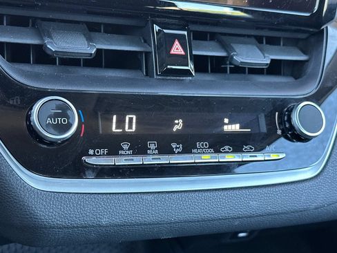 Used 2024 Toyota Corolla LE FWD image 18