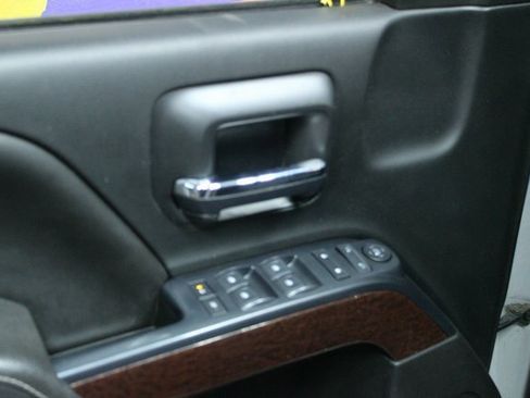 Used 2017 GMC Sierra 1500 SLE image 12