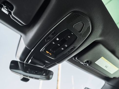 Used 2024 Porsche Cayenne AWD/4WD image 49