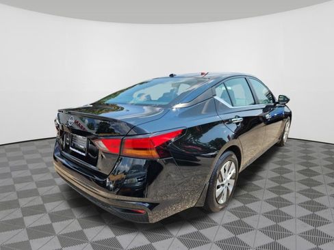 Certified 2025 Nissan Altima 2.5 S FWD image 4