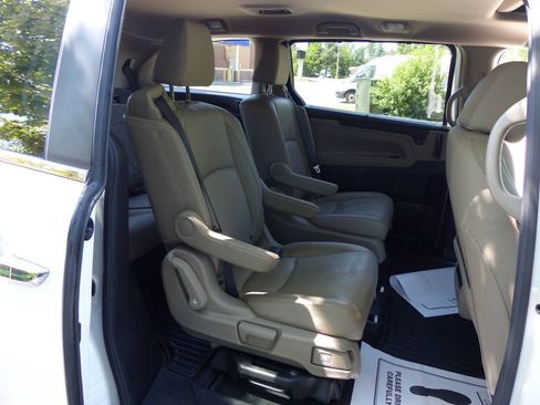 Used 2024 Honda Odyssey EX-L image 49