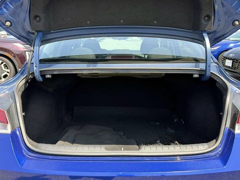 Used 2023 Hyundai Elantra SEL w/ Convenience Package FWD image 8