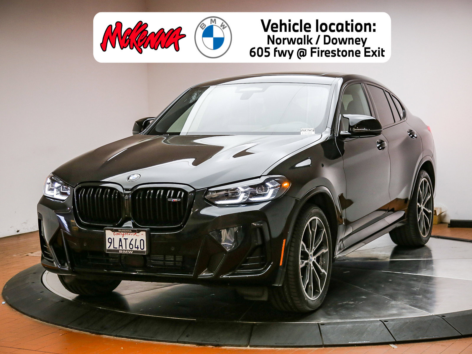 Certified 2024 BMW X4 M40i AWD/4WD image 1