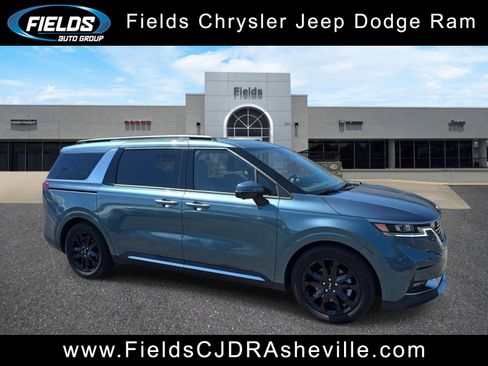 Used 2024 Kia Carnival SX Prestige FWD image 1