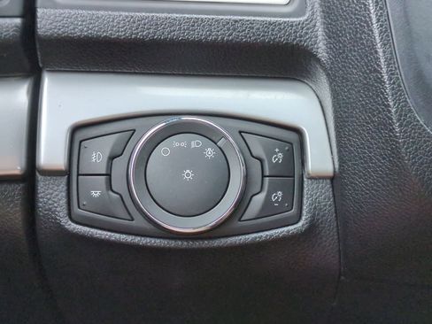 Used 2017 Ford Explorer XLT AWD/4WD image 28