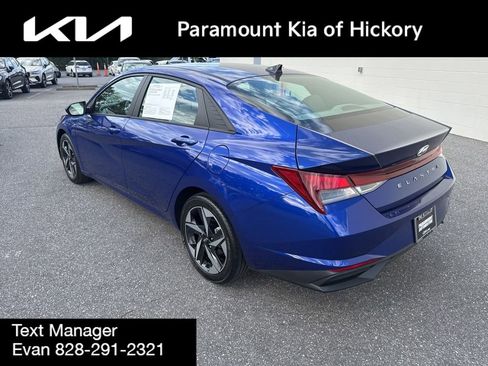Used 2023 Hyundai Elantra SEL w/ Convenience Package FWD image 5