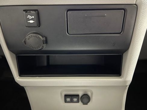 Certified 2020 Toyota Sienna L image 25