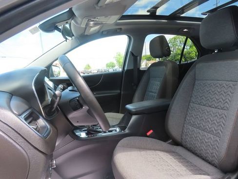Used 2024 Chevrolet Equinox LT AWD/4WD image 19