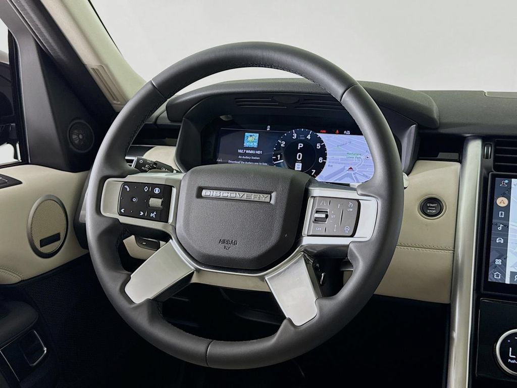 Used 2024 Land Rover Discovery S AWD/4WD image 19