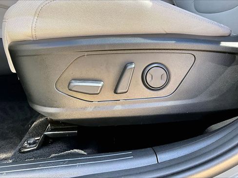 Certified 2025 Hyundai Tucson SEL image 32