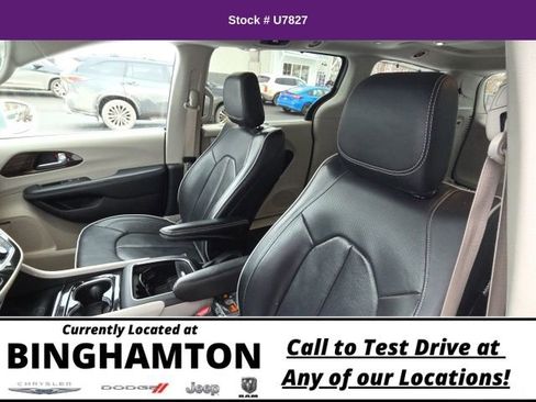 Used 2022 Chrysler Pacifica Limited image 10