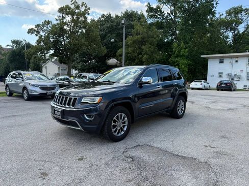 Used 2016 Jeep Grand Cherokee Limited w/ Luxury Group II AWD/4WD image 3