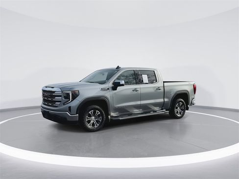 Used 2024 GMC Sierra 1500 SLE image 4