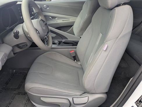 Used 2021 Hyundai Elantra SEL FWD image 15