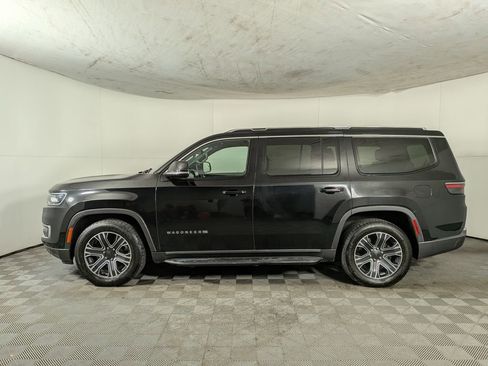 Used 2022 Jeep Wagoneer Series III image 3