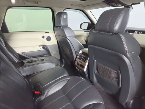 Used 2014 Land Rover Range Rover Sport HSE AWD/4WD image 33