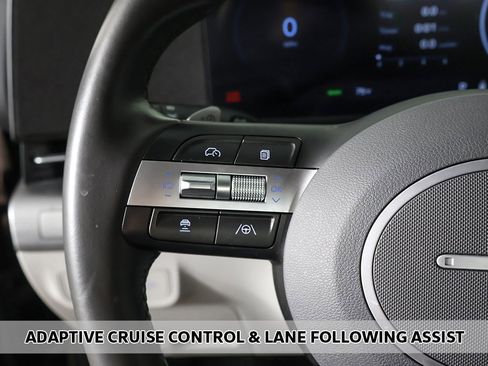 Used 2024 Hyundai Kona SEL image 4