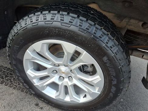 Used 2023 Chevrolet Silverado 1500 LTZ AWD/4WD image 6