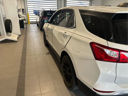 Used 2019 Chevrolet Equinox LT image 4