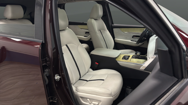 Used 2024 MAZDA CX-90 3.3 Turbo S w/ Premium Plus AWD/4WD image 25