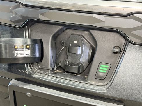 Used 2025 Kia Niro Wind w/ Wind Preserve Package FWD image 5