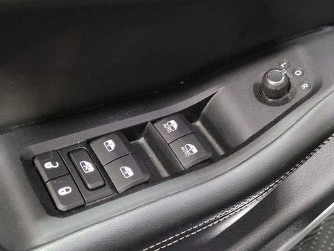 Used 2022 Jeep Grand Cherokee Limited 4xe image 27