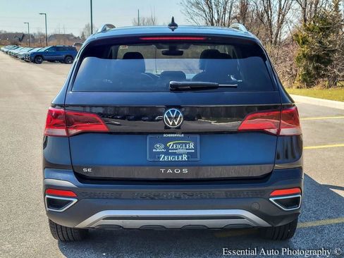Used 2024 Volkswagen Taos SE image 5
