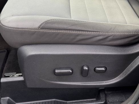 Used 2016 Ford Escape SE w/ Equipment Group 201A AWD/4WD image 13
