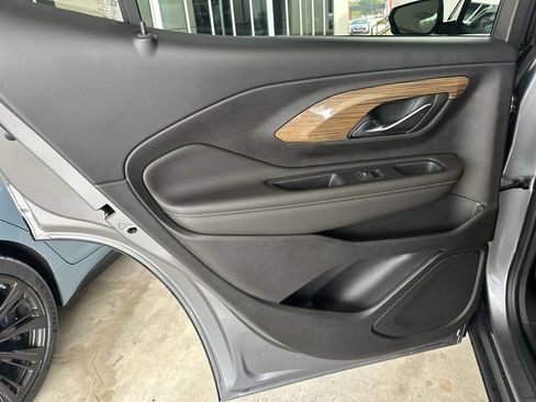 Used 2020 GMC Terrain SLE w/ Driver Convenience Package image 27