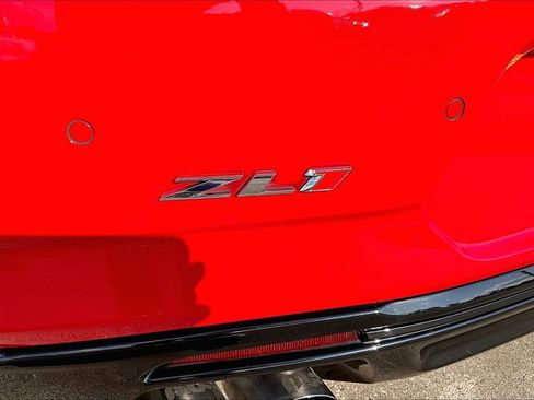 Used 2021 Chevrolet Camaro ZL1 image 8