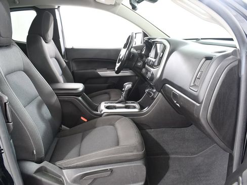 Used 2022 Chevrolet Colorado LT w/ LT Convenience Package RWD image 10