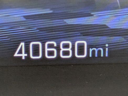 Used 2025 Chevrolet Equinox LT w/ Convenience Package II image 34