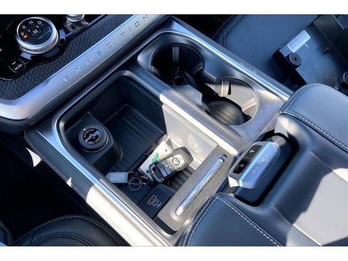 New 2026 Ford Expedition Platinum AWD/4WD image 24