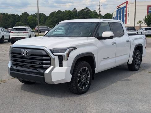 Used 2023 Toyota Tundra Limited AWD/4WD image 7