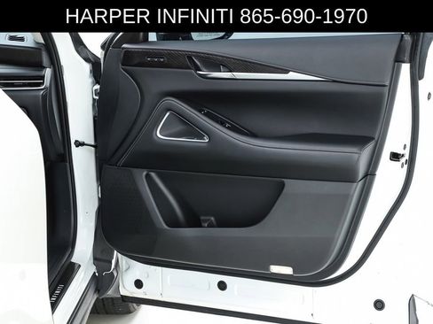 Used 2024 INFINITI QX60 Sensory AWD/4WD image 32