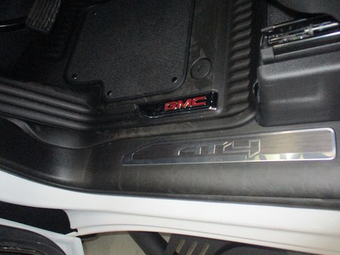 New 2026 GMC Sierra 1500 AT4 w/ AT4 Premium Package AWD/4WD image 25