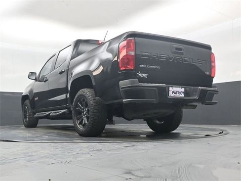 Used 2022 Chevrolet Colorado Z71 w/ Z71 Midnight Edition image 41