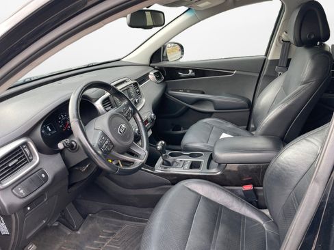 Used 2016 Kia Sorento EX image 11