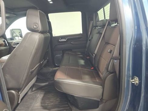 Used 2024 GMC Sierra 2500 Denali AWD/4WD image 11