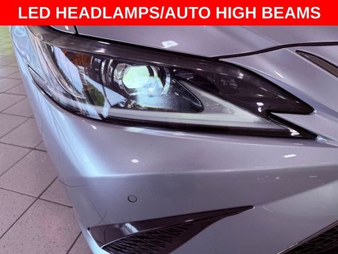 Certified 2022 Lexus ES 350 F Sport w/ Accessory Package 2 FWD image 10