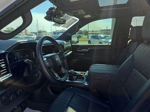 Certified 2024 Chevrolet Silverado 1500 High Country image 7