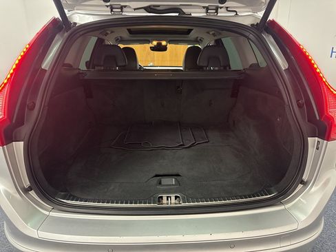 Used 2015 Volvo XC60 T5 AWD/4WD image 14