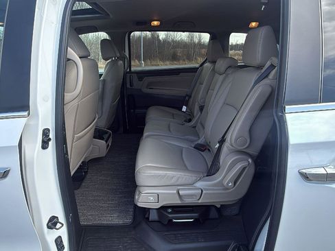 Used 2024 Honda Odyssey EX-L image 23