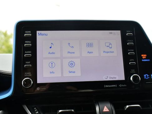 Used 2019 Toyota C-HR XLE FWD image 27