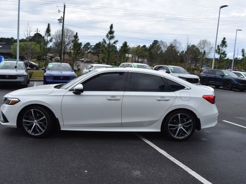 Certified 2023 Honda Civic Touring image 6